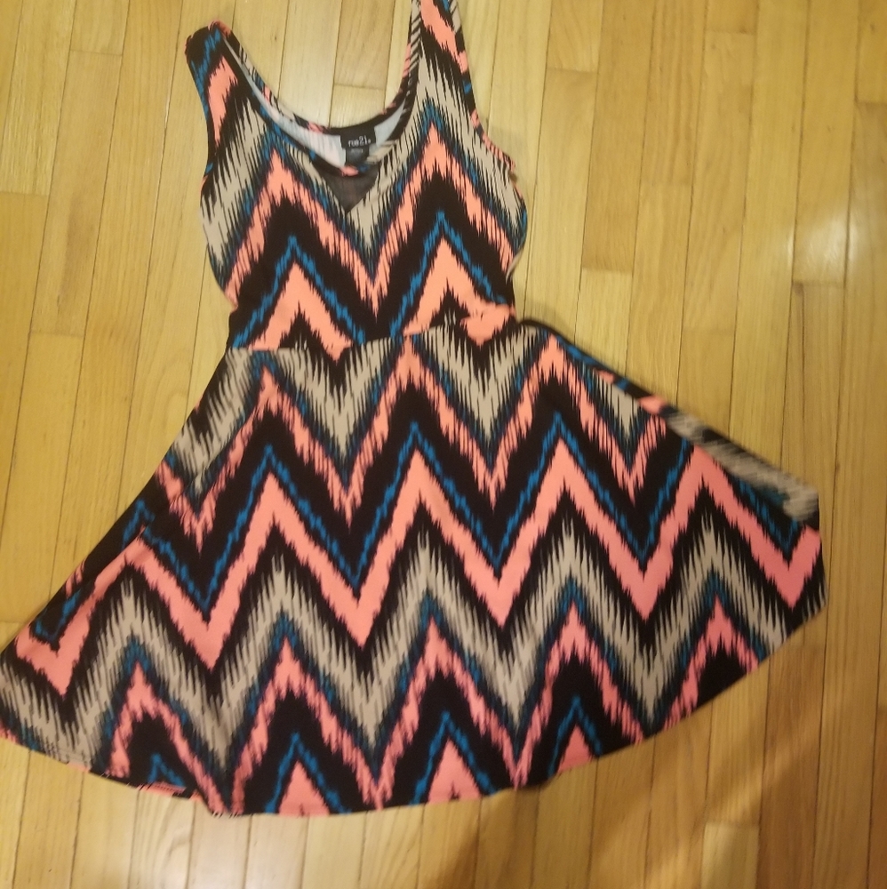 Rue 21 dress size medium